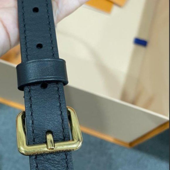 SOLD to Louis H Off Another Platform - Picture 4 of 7